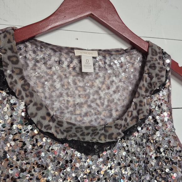 Chico's Sparkling Sequin Sleeveless Top With Leopard Detail Size 0 - Picture 3 of 6